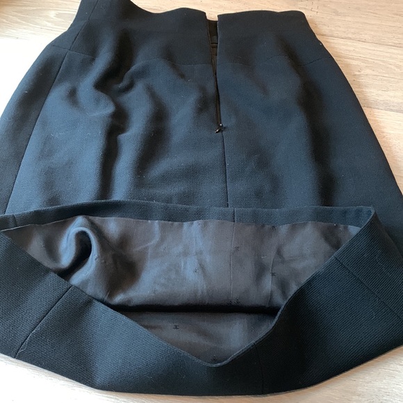 Vintage CHANEL Black Wool Silk Knee Length Skirt CC Logo Lining CC Buttons🖤 - Picture 15 of 16